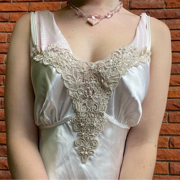 SOLD Vintage satin lace slip dress - Picture 5 of 15